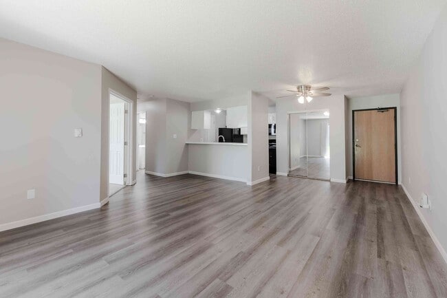 Hamlet Apartments in West Des Moines, IA - Building Photo - Building Photo