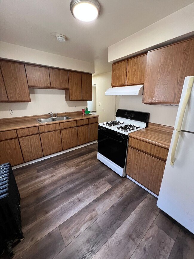 2923 River Rd, Unit UR