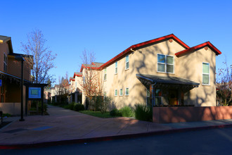 Larkfield Oaks in Santa Rosa, CA - Building Photo - Building Photo