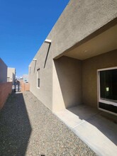 6127 Motherwell Dr SE in Albuquerque, NM - Building Photo - Building Photo