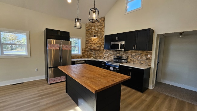 property at 6290 Piquad Rd