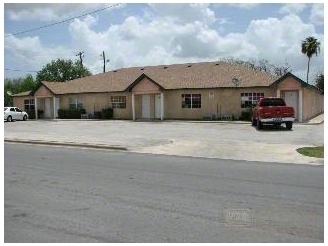 Lake View in Harlingen, TX - Building Photo