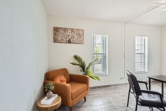 San Marco Apartments in Pompano Beach, FL - Building Photo - Building Photo