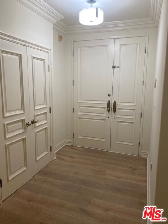 129 S Elm Dr-Unit -101 in Beverly Hills, CA - Foto de edificio - Building Photo