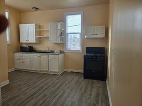 3 National St in Elgin, IL - Building Photo - Building Photo