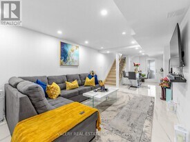 64 Moreau Trail in Toronto, ON - Building Photo