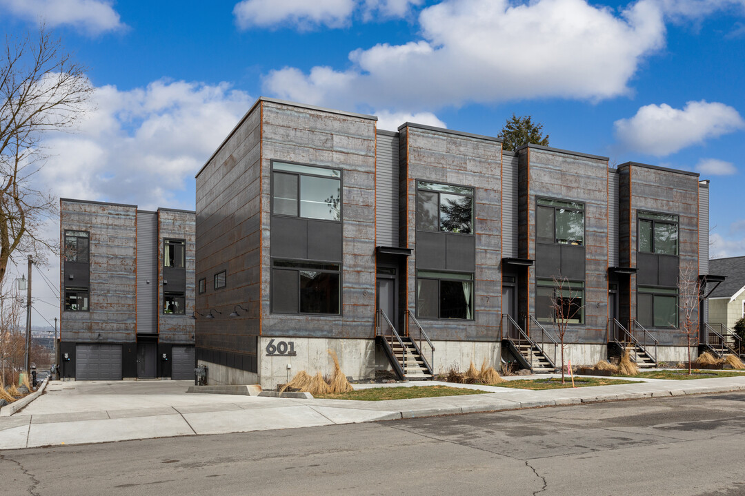609 E 7th Ave in Spokane, WA - Foto de edificio