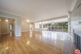 520 Winthrop Rd in San Marino, CA - Building Photo - Building Photo
