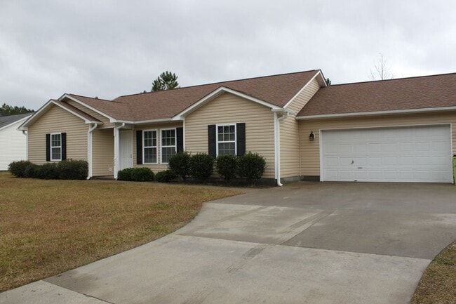 220 Bear Trail in New Bern, NC - Building Photo - Building Photo