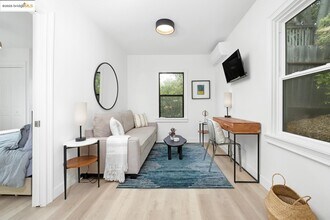 846 Mandana Blvd in Oakland, CA - Building Photo - Building Photo