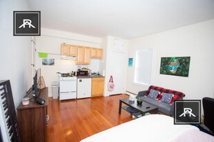 17 Keswick St in Boston, MA - Building Photo