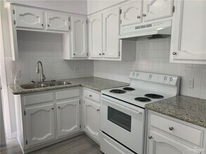 10 Jason Ave in Edinburg, TX - Building Photo - Building Photo