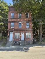 632 4th St in Troy, NY - Building Photo