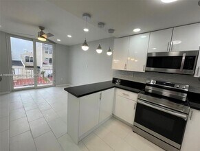 3865 W 9th Ave in Hialeah, FL - Building Photo - Building Photo