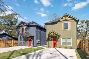 7946 Fields St in Houston, TX - Building Photo