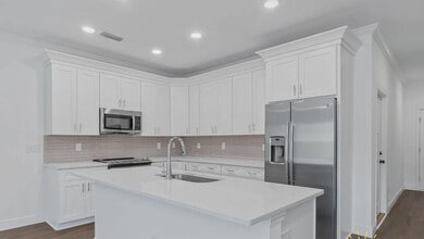 517 Hill Ln in Niceville, FL - Building Photo - Building Photo