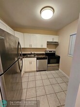 2900 NW 46th Ave in Lauderdale Lakes, FL - Foto de edificio - Building Photo