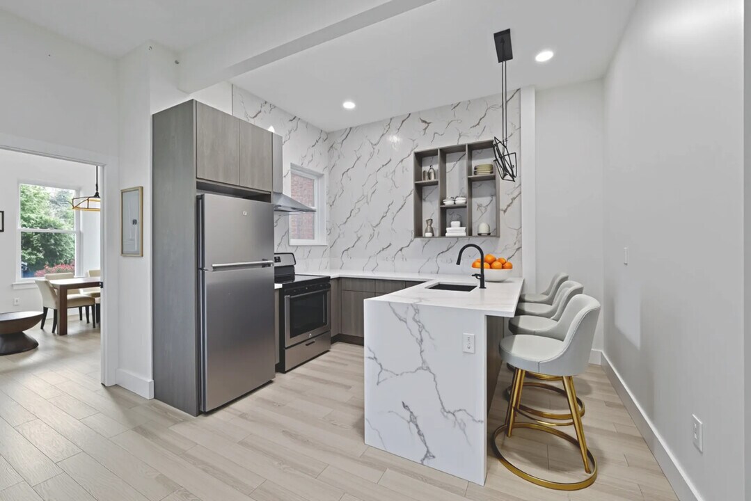 670 Ocean Ave in Jersey City, NJ - Building Photo