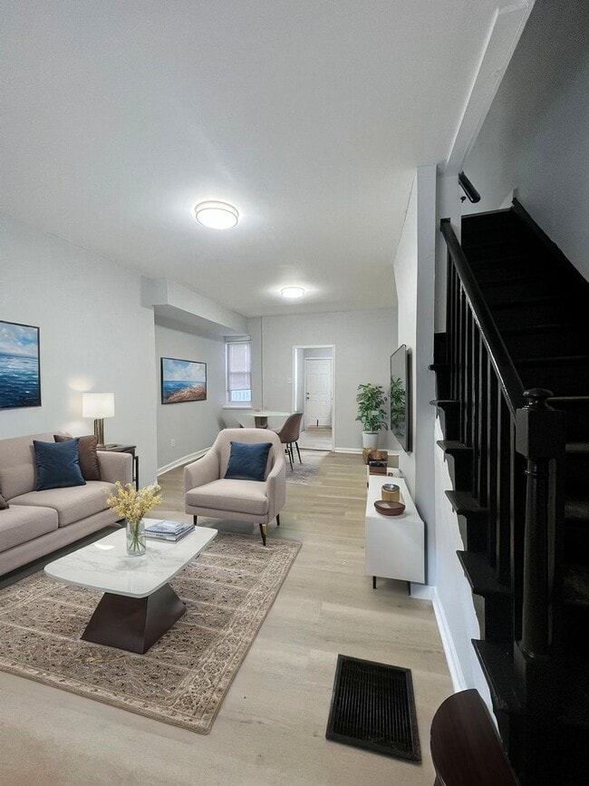 property at 1318 S 30th St