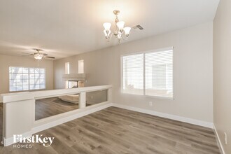 10672 Medicine Bow St in Las Vegas, NV - Building Photo - Building Photo