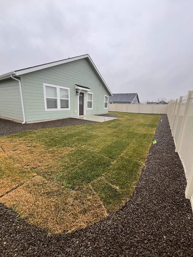 307 Avalena Ave in Middleton, ID - Building Photo - Building Photo