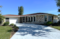 170 Rotonda Cir in Rotonda West, FL - Foto de edificio - Building Photo