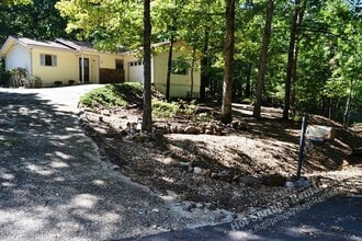 6 Vilaseca Ln in Hot Springs, AR - Building Photo - Building Photo