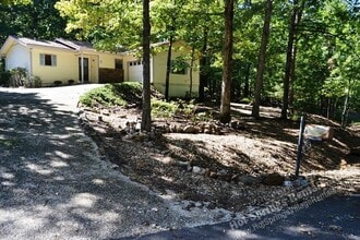 6 Vilaseca Ln in Hot Springs, AR - Building Photo - Building Photo