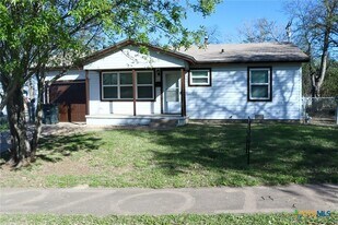 2701 Hillside Dr in Killeen, TX - Building Photo