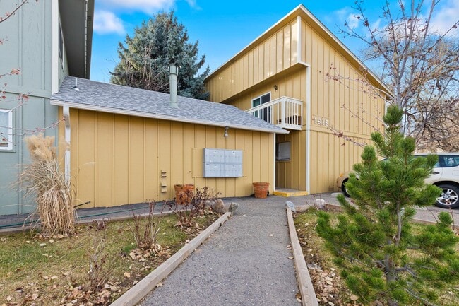 1615 Cottonwood Dr in Louisville, CO - Building Photo - Building Photo