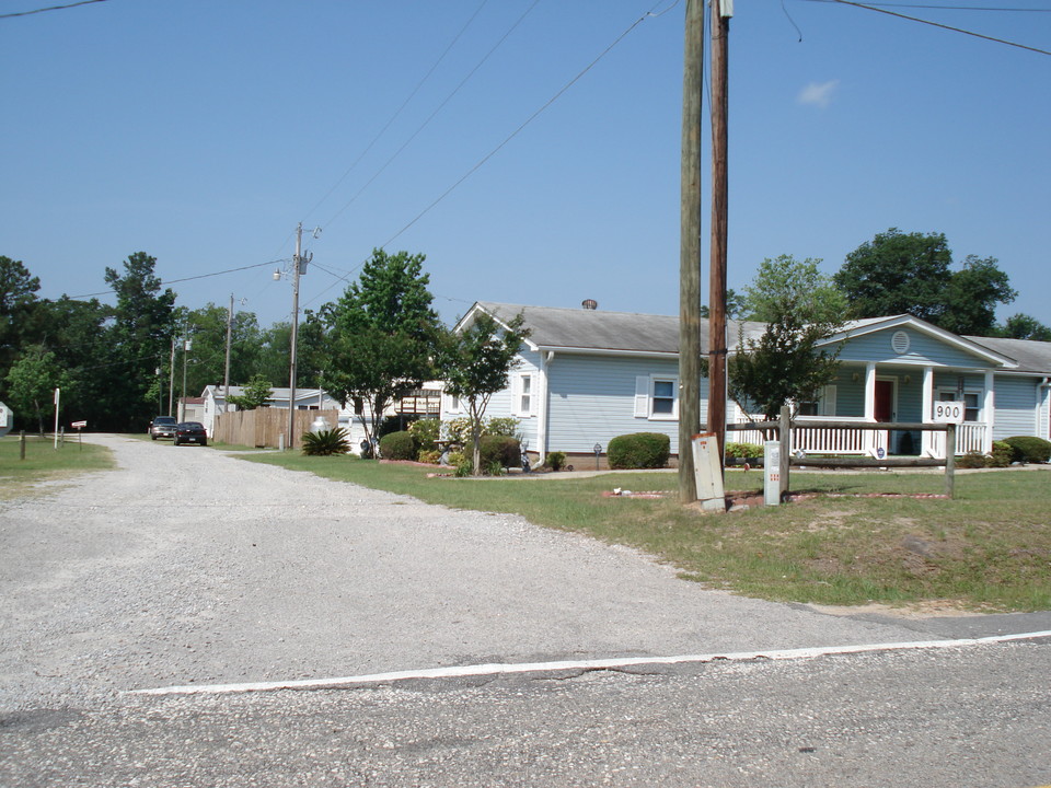 900 Piney Branch Rd in Eastover, SC - Building Photo