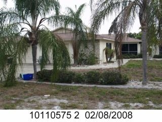 4807 Triton Ct E in Cape Coral, FL - Building Photo - Building Photo