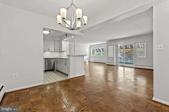 6301 Charles St in Baltimore, MD - Building Photo - Building Photo