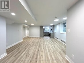 650 Perseus Ave in Ottawa, ON - Building Photo - Building Photo