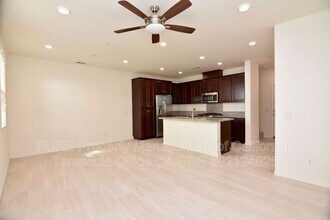 40359 Calle Real in Murrieta, CA - Building Photo - Building Photo