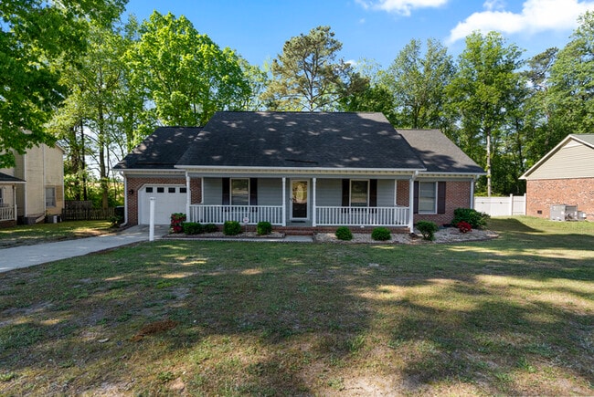 6858 St Julian Way in Fayetteville, NC - Building Photo - Building Photo