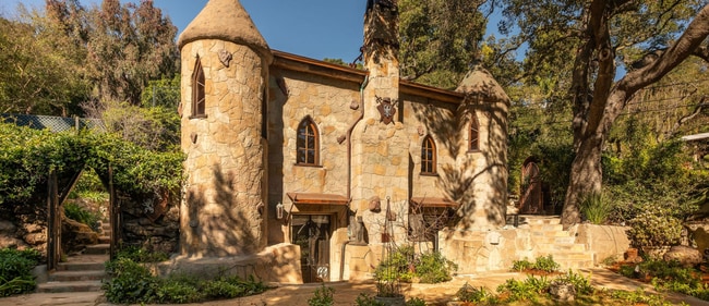 property at 8978 Wonderland Ave