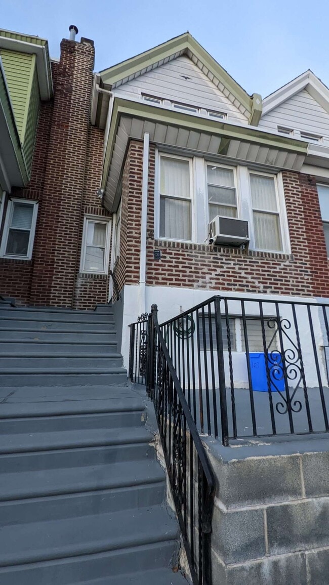 property at 103 W Spencer Ave