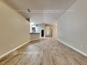 6322 Ironside Dr N in Jacksonville, FL - Foto de edificio - Building Photo