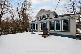 307 Queen St S in Mississauga, ON - Building Photo - Building Photo