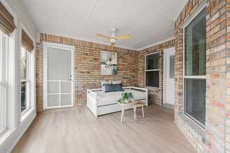 478 Westshore Dr in Wills Point, TX - Foto de edificio - Building Photo