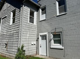51 Mechanic St in Amenia, NY - Building Photo