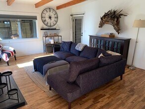 61383 Merriewood Ct in Bend, OR - Building Photo - Building Photo