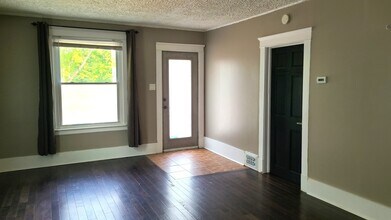 186 Water St in Sarnia, ON - Building Photo - Building Photo