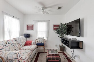 1907 Parker Ave in West Palm Beach, FL - Building Photo - Building Photo