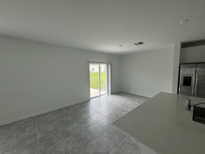 2166 Aquifer Ln in Davenport, FL - Building Photo - Building Photo
