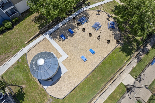 The Hilltop Apartment Homes in Temple, TX - Building Photo - Building Photo