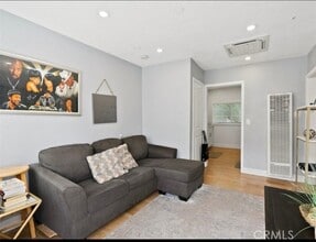 9816 S Hoover St in Los Angeles, CA - Building Photo - Building Photo