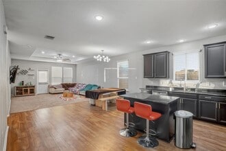 8101 Kurgan Trail in Fort Worth, TX - Building Photo - Building Photo