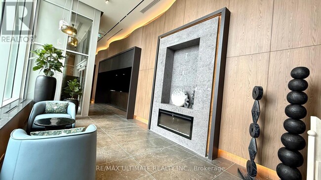 1010 Sandy Beach Rd in Pickering, ON - Building Photo - Building Photo